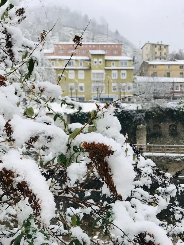 la trobada hotel boutique entorno ripoll invierno